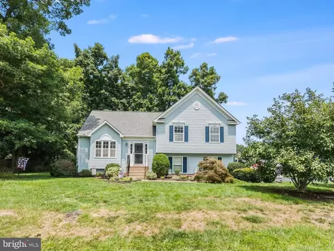 9500 Hickory Hill Dr, Fredericksburg, VA 22408