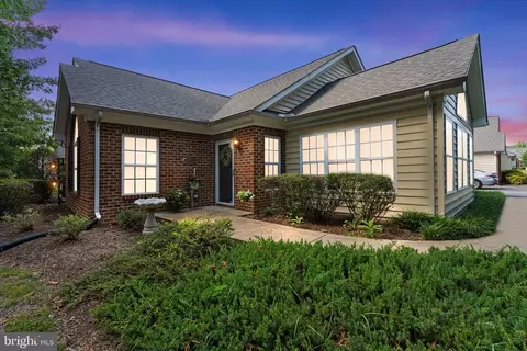 6227 Autumn Leaf Dr, Fredericksburg, VA 22407