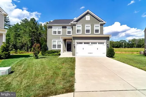 9631 Hillcrest Dr, Fredericksburg, VA 22407