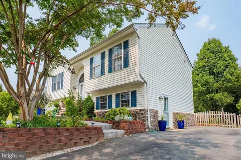 3703 W Glen Dower Dr W, Fredericksburg, VA 22408