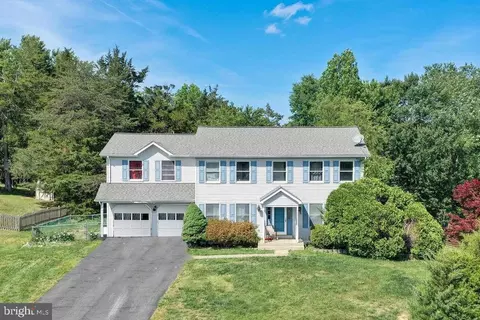 6603 Farmstead Ln, Fredericksburg, VA 22407