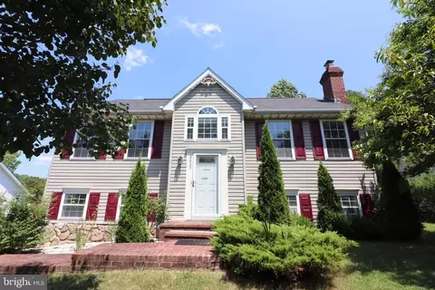 8809 Kent Ct, Fredericksburg, VA 22408
