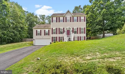 9416 Hickory Hill Dr, Fredericksburg, VA 22408
