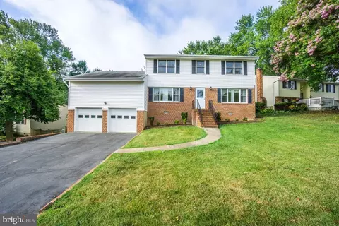 5059 Macnamara Dr, Fredericksburg, VA 22407