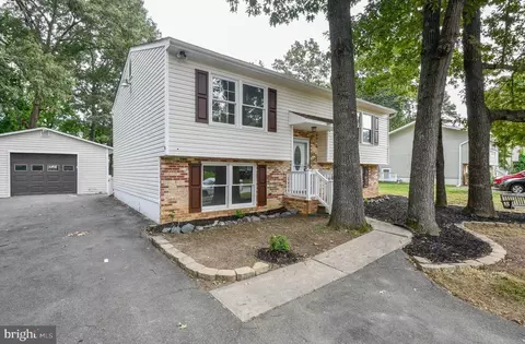 109 Wyatt Dr, Fredericksburg, VA 22407
