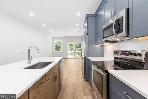 10513 Afton Grove Ct, Fredericksburg, VA 22408