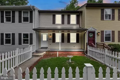 5279 Daffodil Dr, Fredericksburg, VA 22407