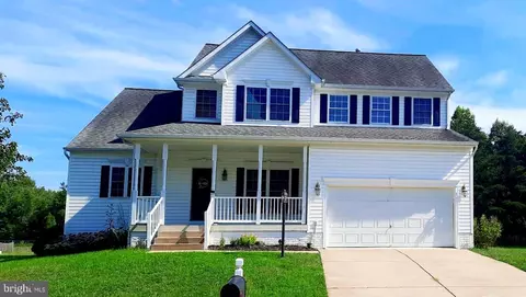 10013 Betsy St, Fredericksburg, VA 22408