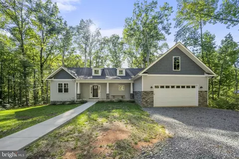 6725 Water View Ln, Mineral, VA 23117