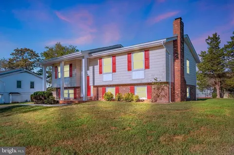 12004 Branchwater St, Fredericksburg, VA 22407