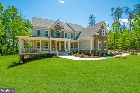 6003 Copper Mill Dr, Fredericksburg, VA 22407