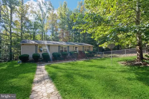11016 Forest Hollow Dr, Bumpass, VA 23024