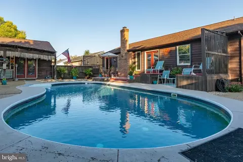 209 S Brooks Dr S, Fredericksburg, VA 22408