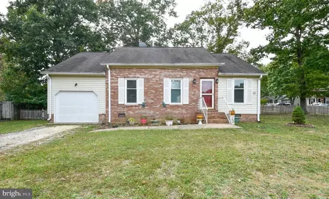5410 Lee White Ln, Fredericksburg, VA 22407