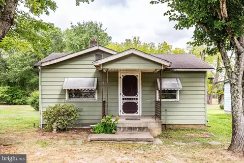 4405 Lee Hill School Dr, Fredericksburg, VA 22408