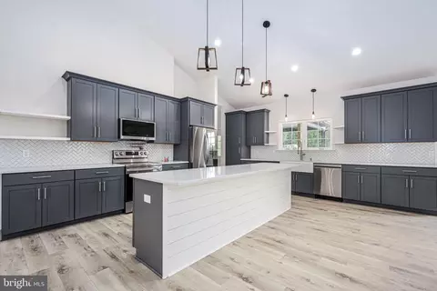 6102 Zachary Taylor Hwy, Mineral, VA 23117