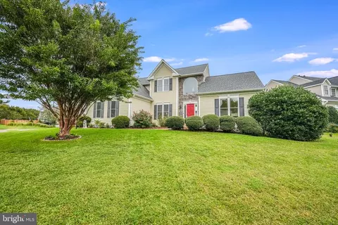 2702 Mckenzie Ln, Fredericksburg, VA 22408