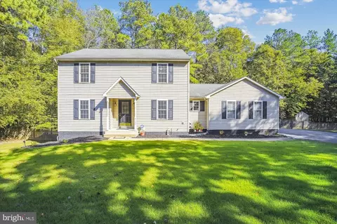8109 S Woods Dr S, Fredericksburg, VA 22408
