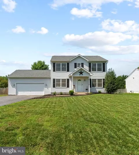 6909 Cedar Crest Dr, Fredericksburg, VA 22407