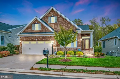 8019 Burbank Ave, Fredericksburg, VA 22407