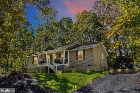 8506 Foundry Run Dr, Fredericksburg, VA 22408