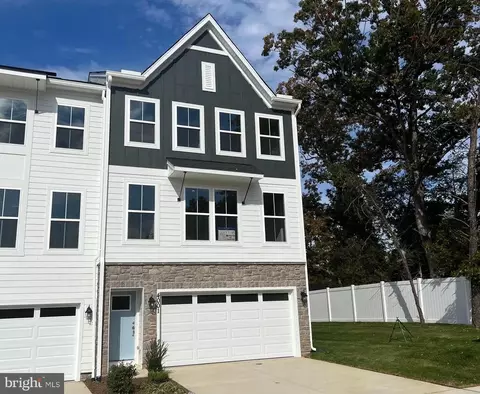 4001 Singerville Ct, Fredericksburg, VA 22408