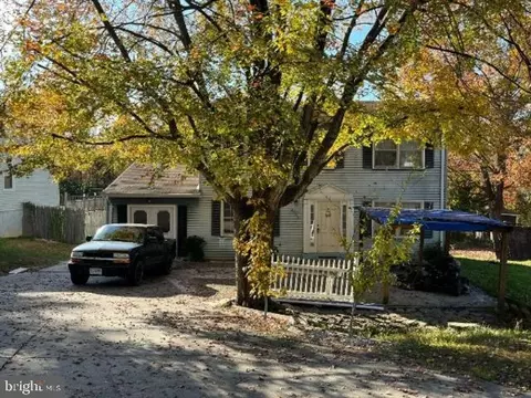 6038 Battlefield Green Dr, Fredericksburg, VA 22407