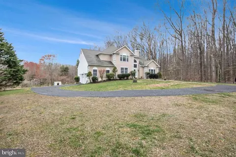 12312 Glade Dr, Fredericksburg, VA 22407