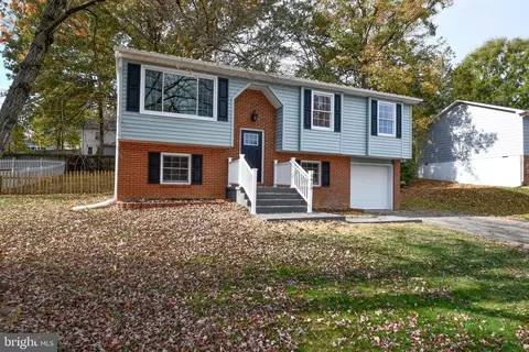 6810 Estate Ln, Fredericksburg, VA 22407