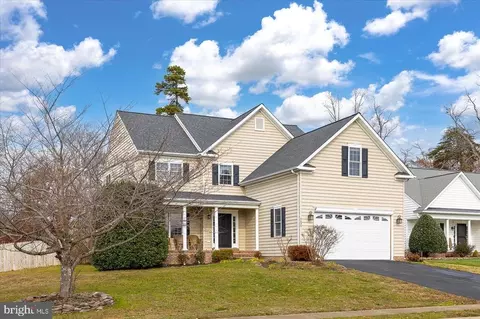9829 Foxton Pl, Fredericksburg, VA 22408