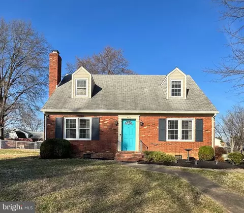 5815 Up A Way Dr, Fredericksburg, VA 22407