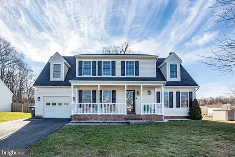 6002 Sunny Meadows Dr, Fredericksburg, VA 22407
