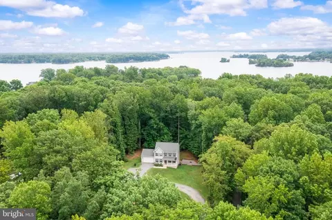3525 Breaknock Rd, Bumpass, VA 23024