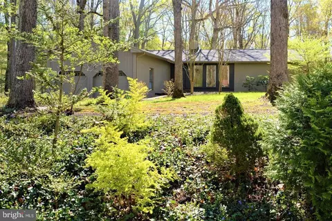 13121 Chapel Hills Dr, Fredericksburg, VA 22407