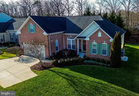 6129 W Greenbrier River Rd W, Fredericksburg, VA 22407