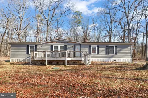 11521 Foxwood Ln, Locust Grove, VA 22508