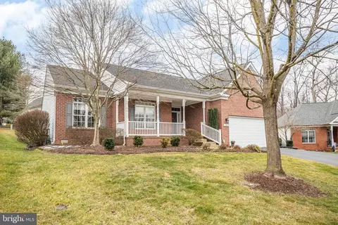 4202 Crooked Stick Ct, Fredericksburg, VA 22408