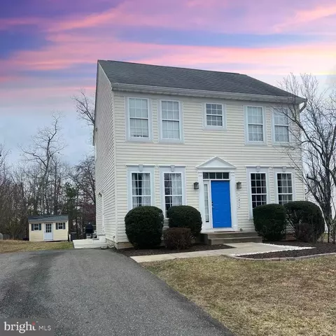 11211 Englewood Ct, Fredericksburg, VA 22407