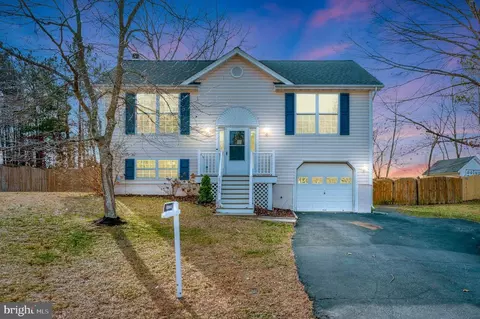 8706 Oldham Rd, Fredericksburg, VA 22408