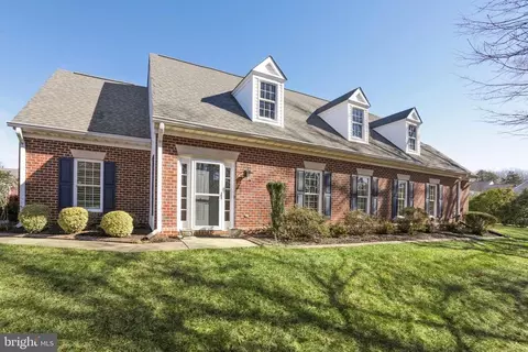 9306 Dalmahoy Ln, Fredericksburg, VA 22408
