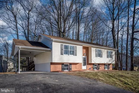 10609 Seven Oaks Dr, Spotsylvania, VA 22553