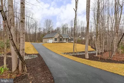 10214 Edinburgh Dr, Spotsylvania, VA 22553