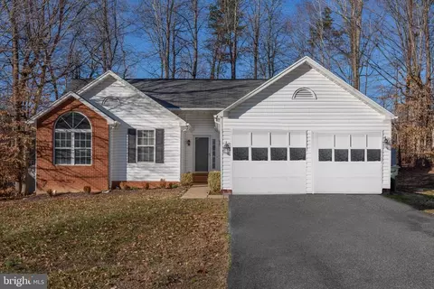 6107 Loriella Park Dr, Fredericksburg, VA 22407