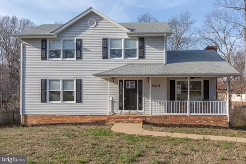 3904 Doran Rd, Fredericksburg, VA 22407