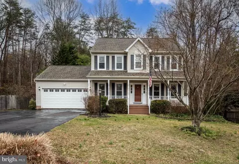7105 Cedar Crest Dr, Fredericksburg, VA 22407