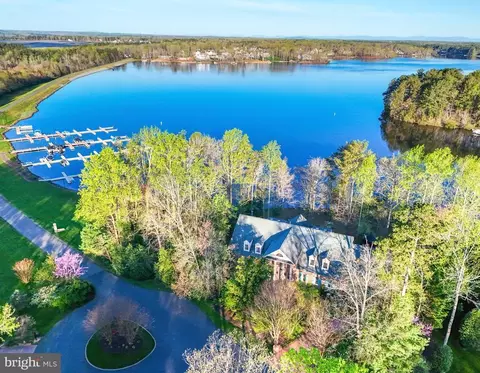 11102 Fawn Lake Pkwy, Spotsylvania, VA 22551