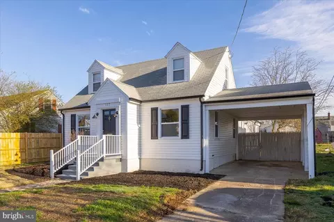 107 Stratford Ave, Fredericksburg, VA 22408