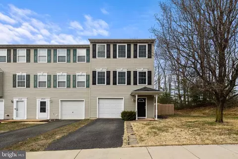 4501 Luau Ct, Fredericksburg, VA 22408