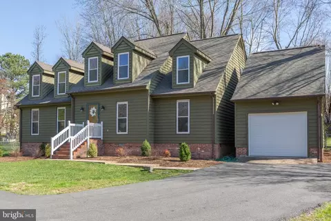 11803 Gordon Rd, Fredericksburg, VA 22407