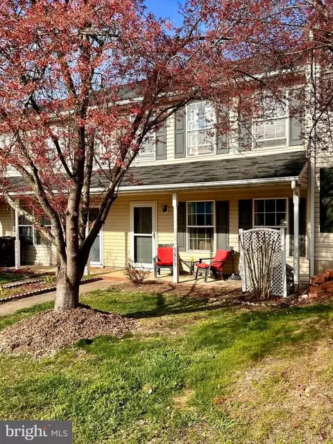 9909 Tabard Ct, Fredericksburg, VA 22408